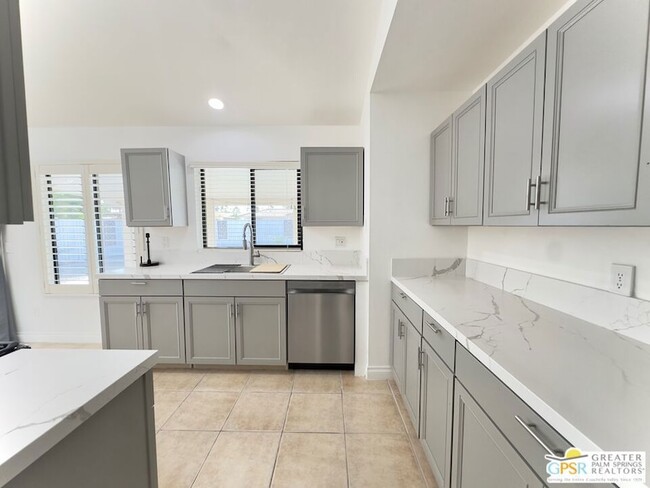 Building Photo - 44734 San Jose Ave