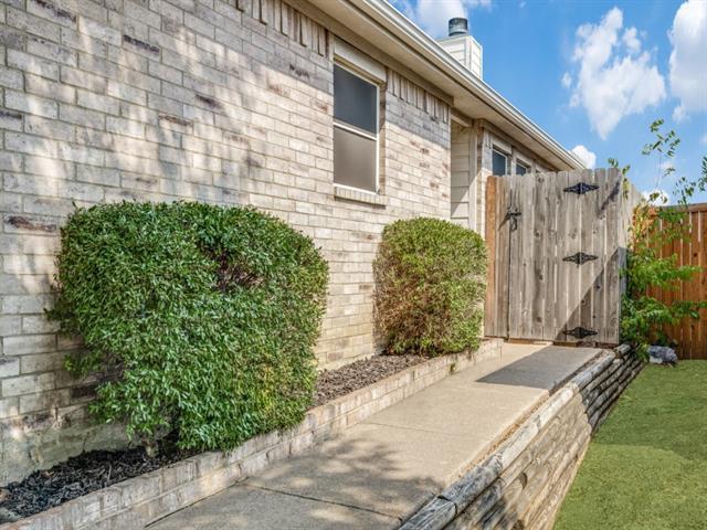Building Photo - 1009 Savage Dr