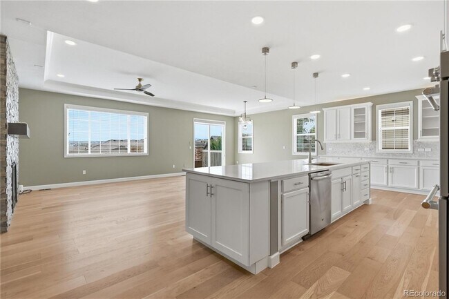 Building Photo - 16910 W 95th Pl