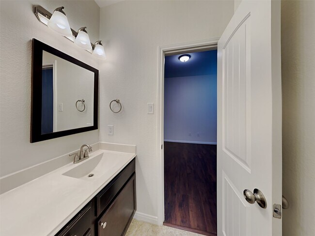 Building Photo - 21614 Champagne Dr E