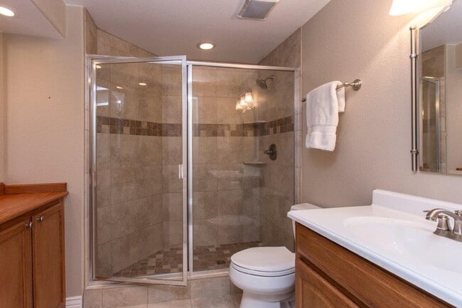 Building Photo - Cherry Creek Executive 3bd/4ba home 3743SF!