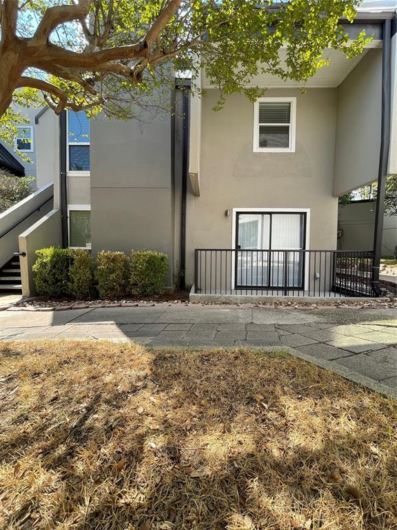 Building Photo - 935 La Posada Dr