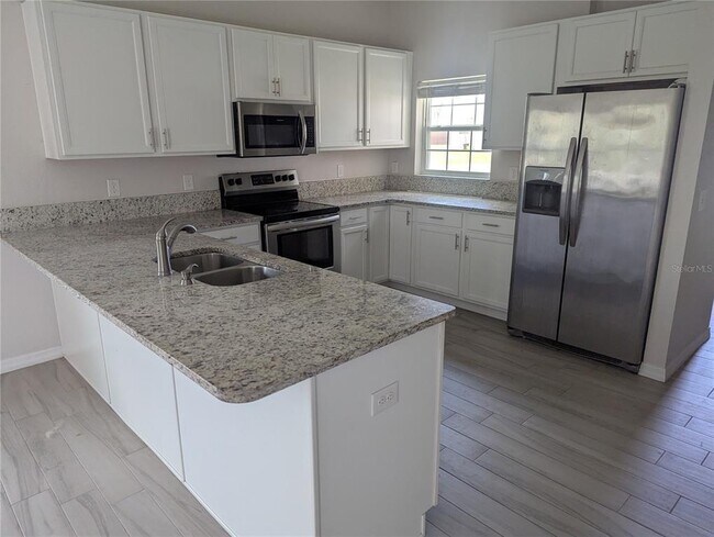 Building Photo - 1357 Salisbury Dr