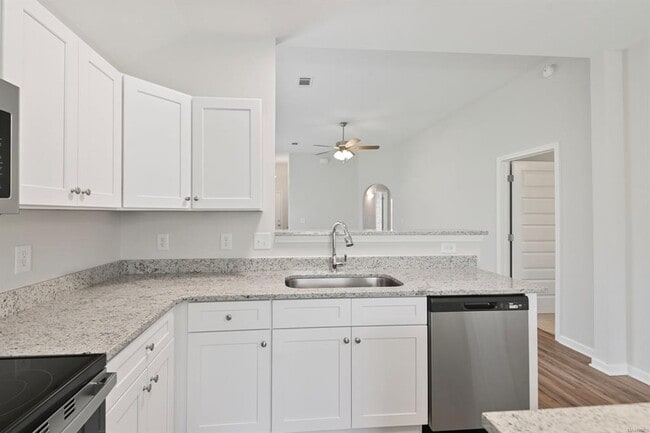 Building Photo - 2026 Dawsons Ml Ln