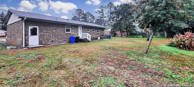 Building Photo - 753 Goodyear Dr