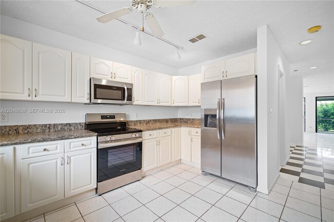 Building Photo - 21378 Marina Cove Cir