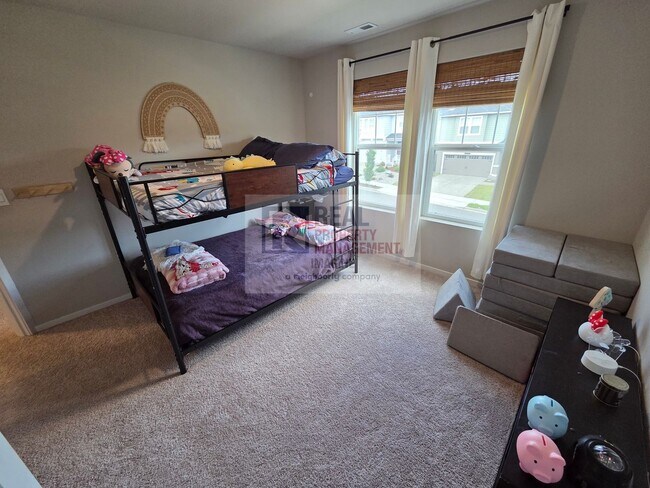 Building Photo - Check Out This Beautiful 4 Bedroom, 2.5 Bath Home!
