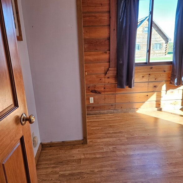 Bedroom 2 - 459 Overlook Ct