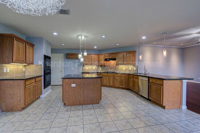 Building Photo - 3403 Kerr Ln