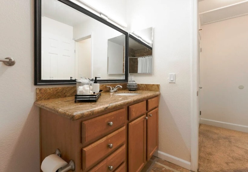 Bath - 364 Eastridge Dr
