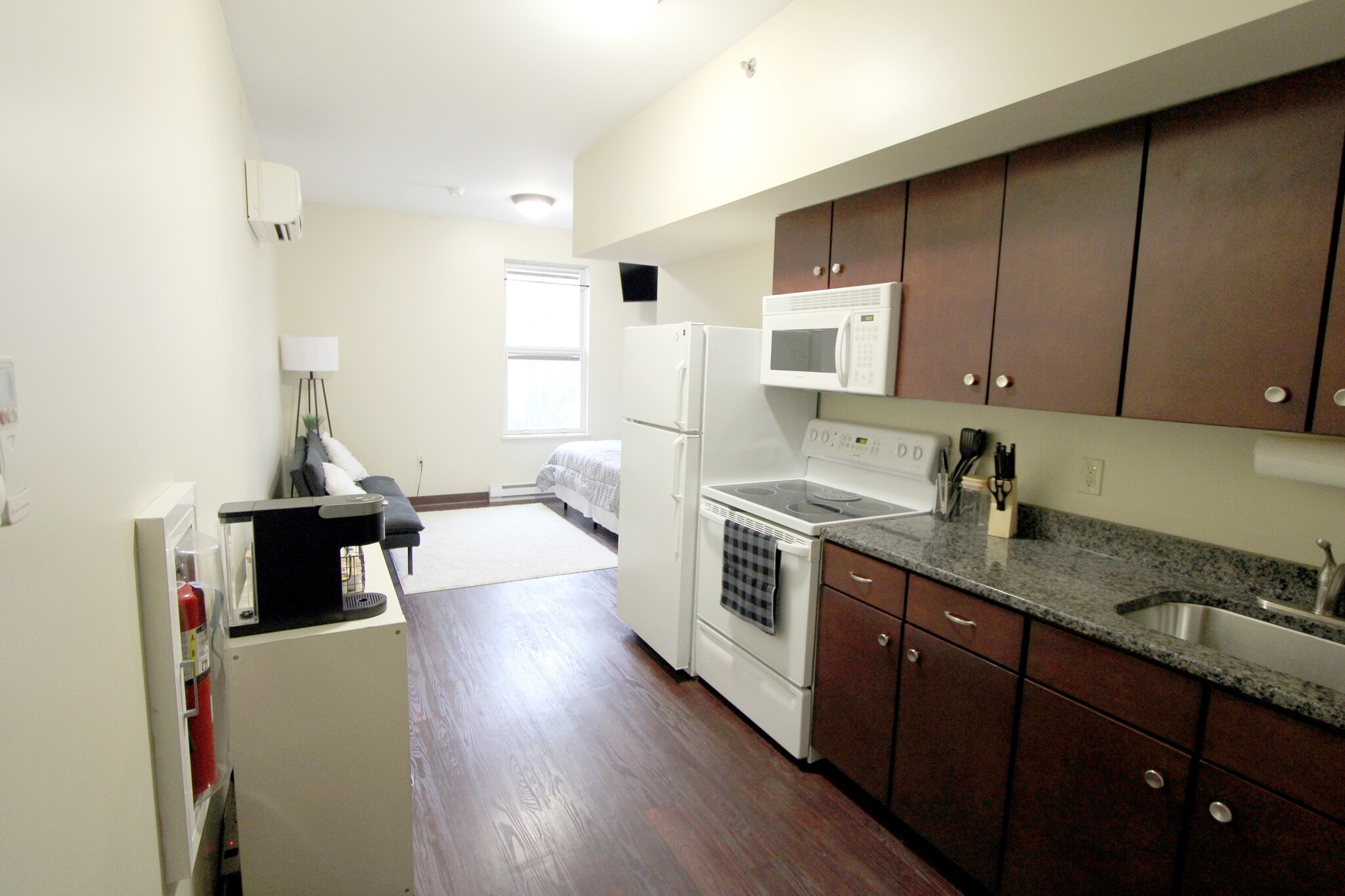 Kitchen - 152 W Main St