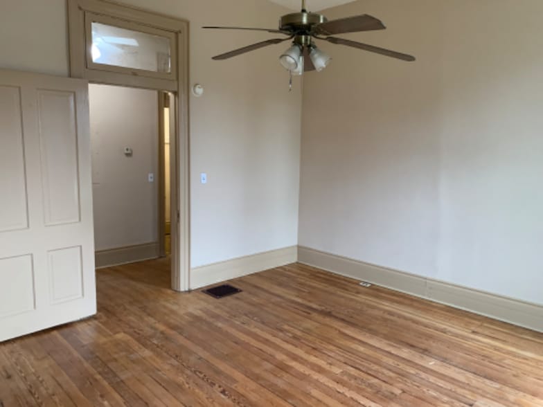 Building Photo - 322 N Maney Ave