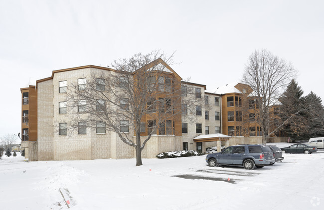 Building Photo - Summit Oaks Apartments