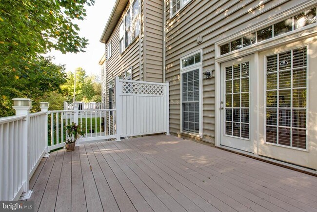 Building Photo - 1506 Penzance Way