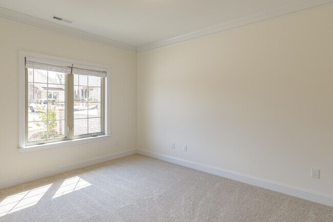 Building Photo - Brand new Luxurious 3 bedroom 3 bath + LOFT townhouse in Stone Gate community High Point. Master ...