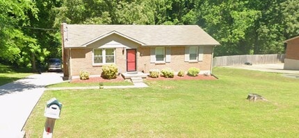 Building Photo - 3 Bedroom Dog Friendly Home For Rent Near Heritage Park!