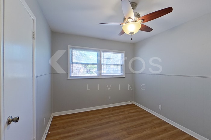 Building Photo - 5117 SW 16th Ave