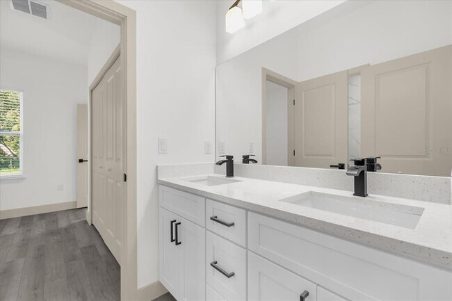 Building Photo - 4717 SW 166th Ln