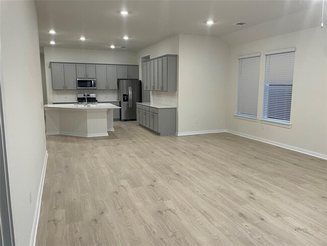 Building Photo - 1905 Armitas Ter