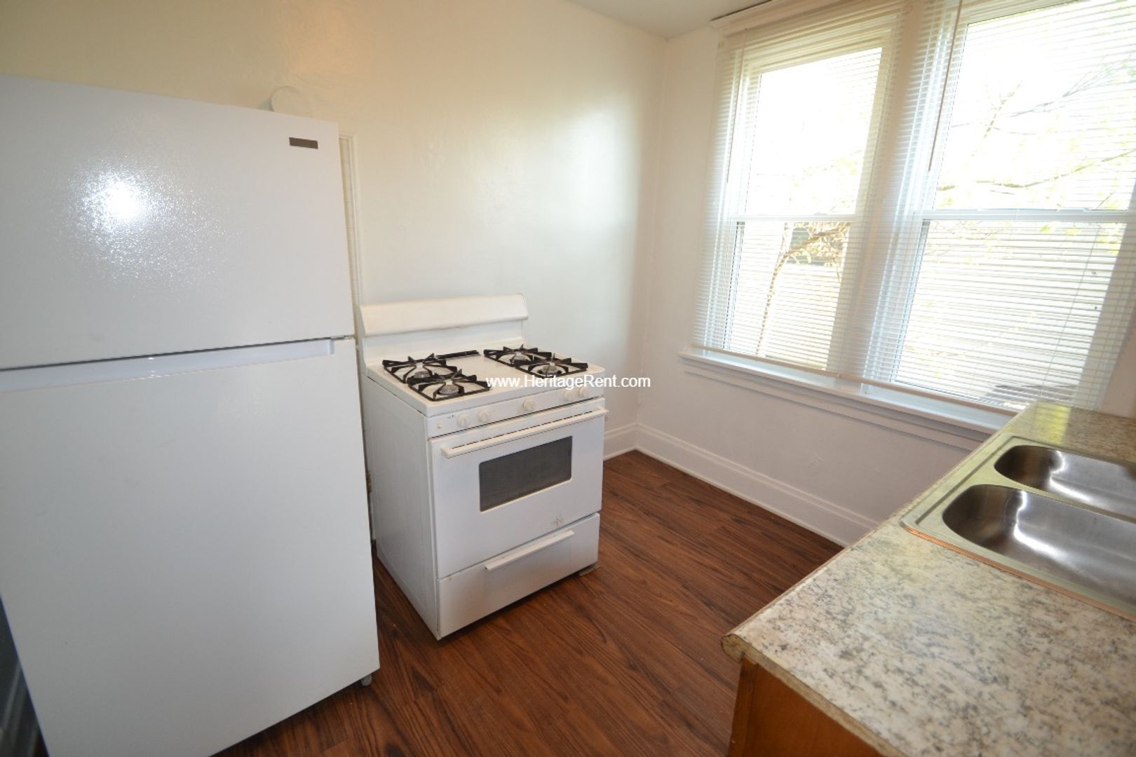 Building Photo - 4423 Greenlee Ave