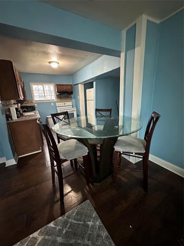 Building Photo - 5800 Truman Dr