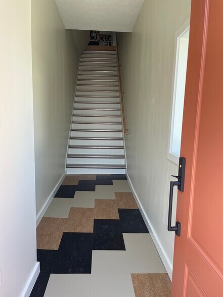 Stairs - 1306 Pennsylvania Ave