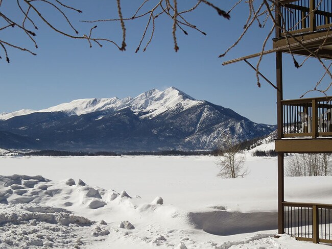 Building Photo - Lake Dillon Condos 203