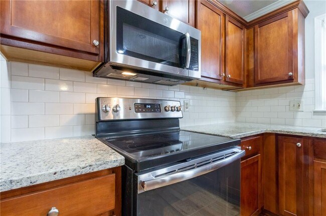 Building Photo - 3226 Hickory Bluff Dr