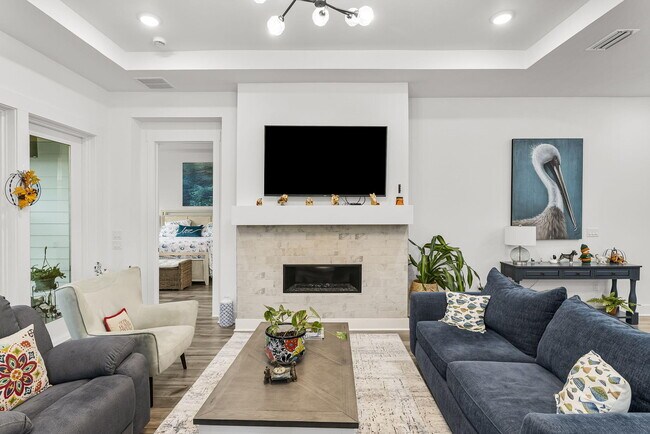Building Photo - 119 Anastasia Cir