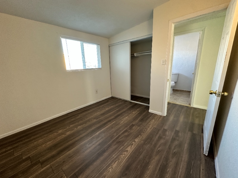 Building Photo - 72662 Sunnyslope Dr