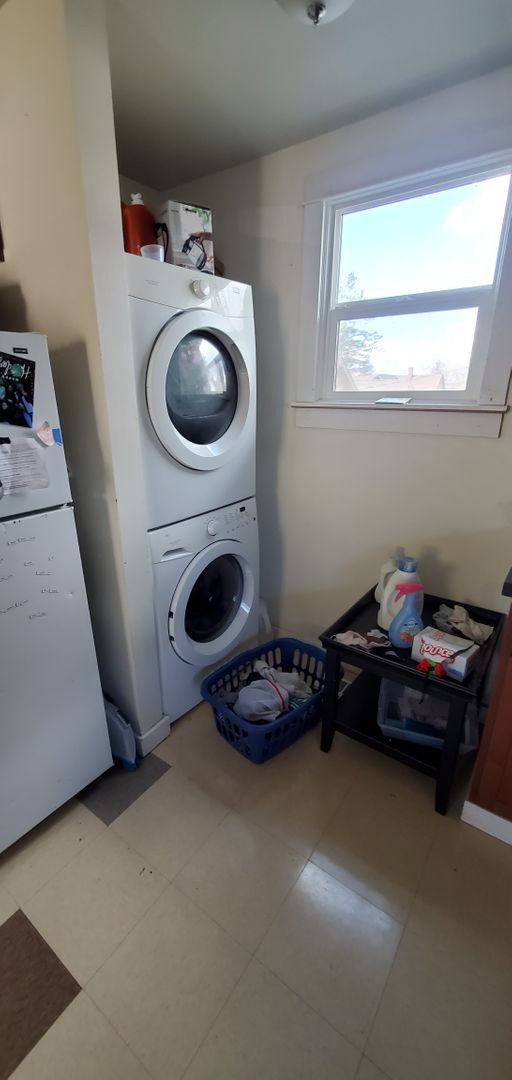 Building Photo - PRELEASING: 6 bed/2 bath House close to WWU and Downtown!