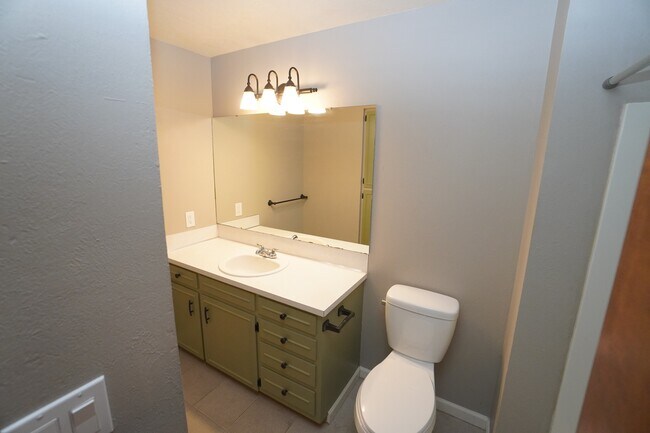 Building Photo - 9594 W Telfair Dr