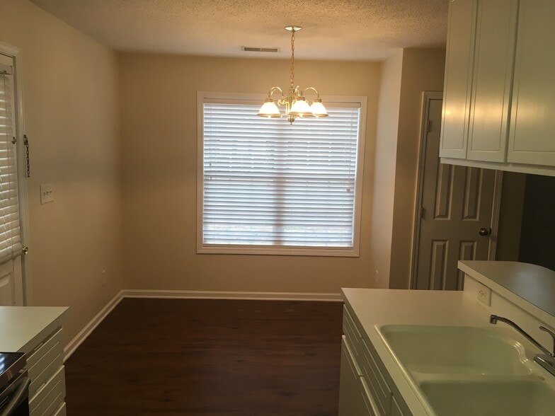 Building Photo - 1225 Centipede Dr