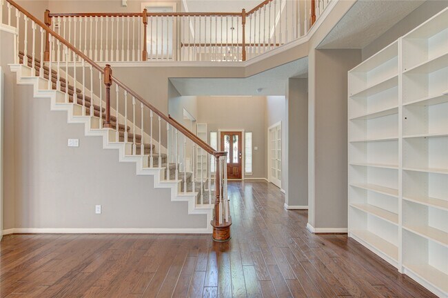 Building Photo - 2935 Apple Forest Ct