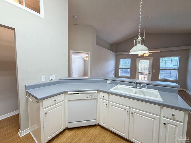 Building Photo - 7903 Cayenne Way