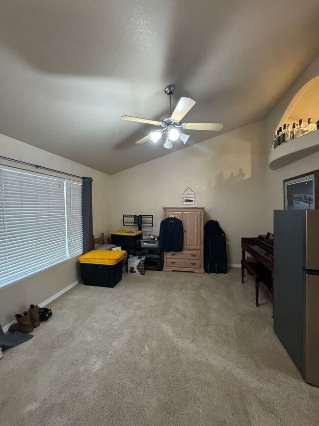 Building Photo - Beautiful 5 Bedroom home in Wellington