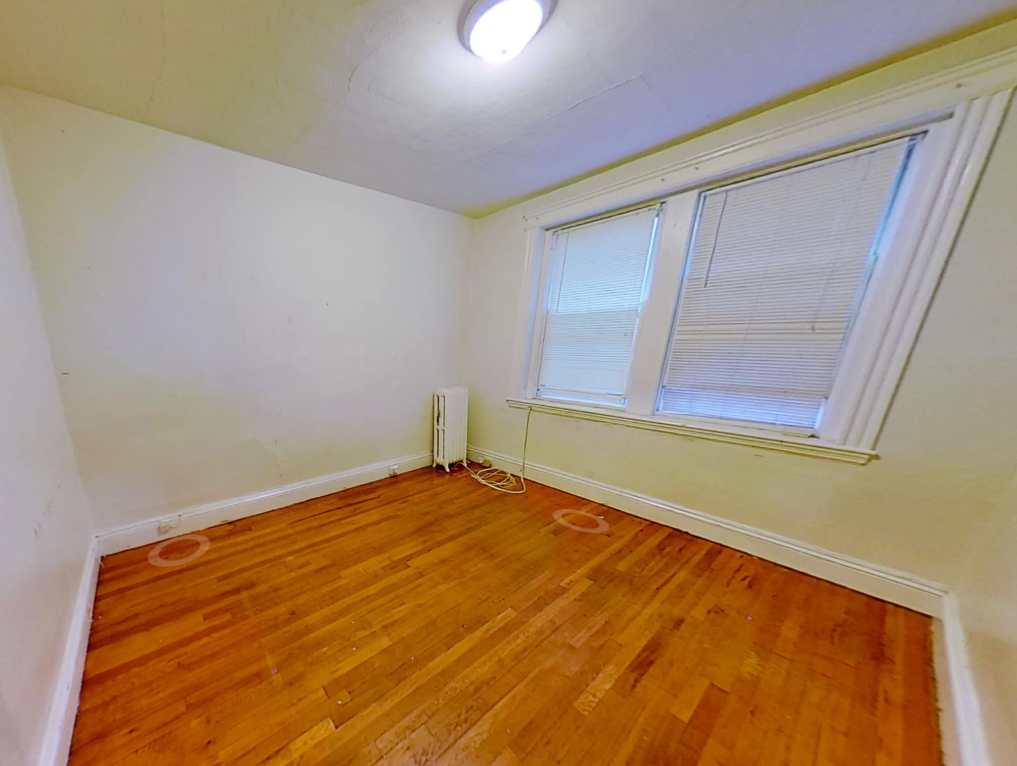 Building Photo - 211 Park Dr