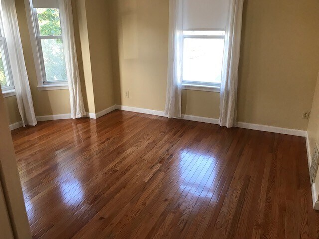 BR1 - 63 Taylor St