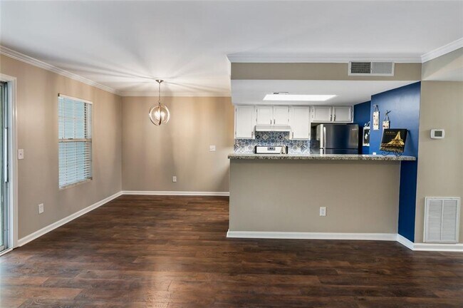 Building Photo - 4016 Whitehall Way