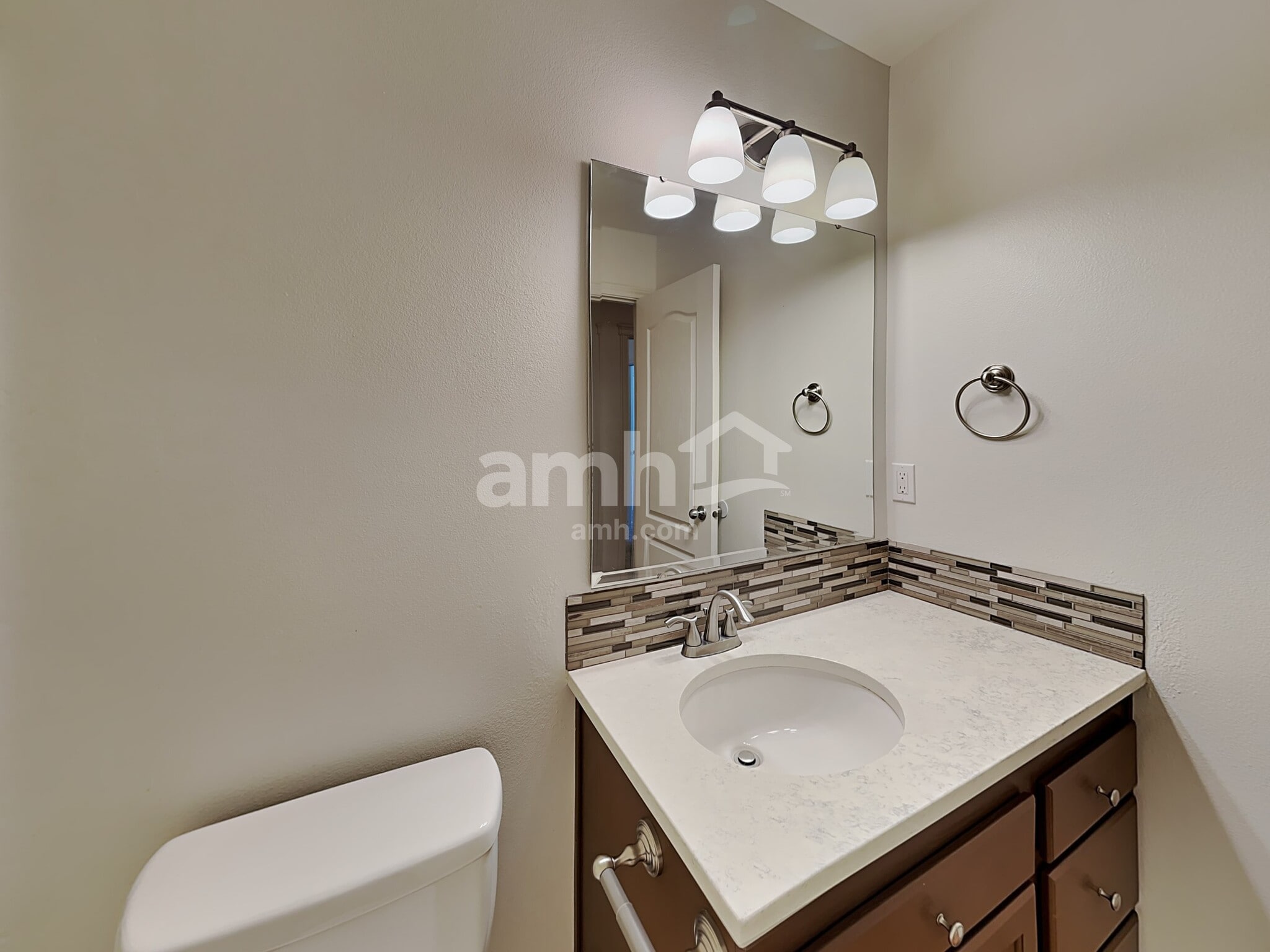 Building Photo - 1285 W Verbena Dr