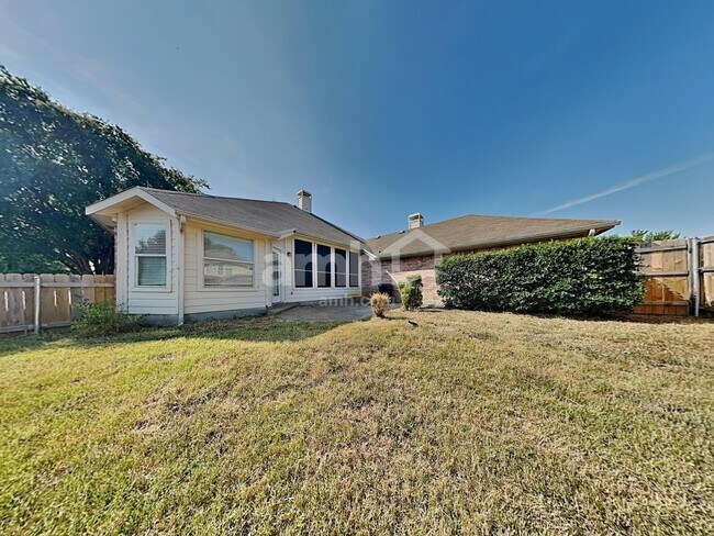 Building Photo - 989 Dogwood Ln