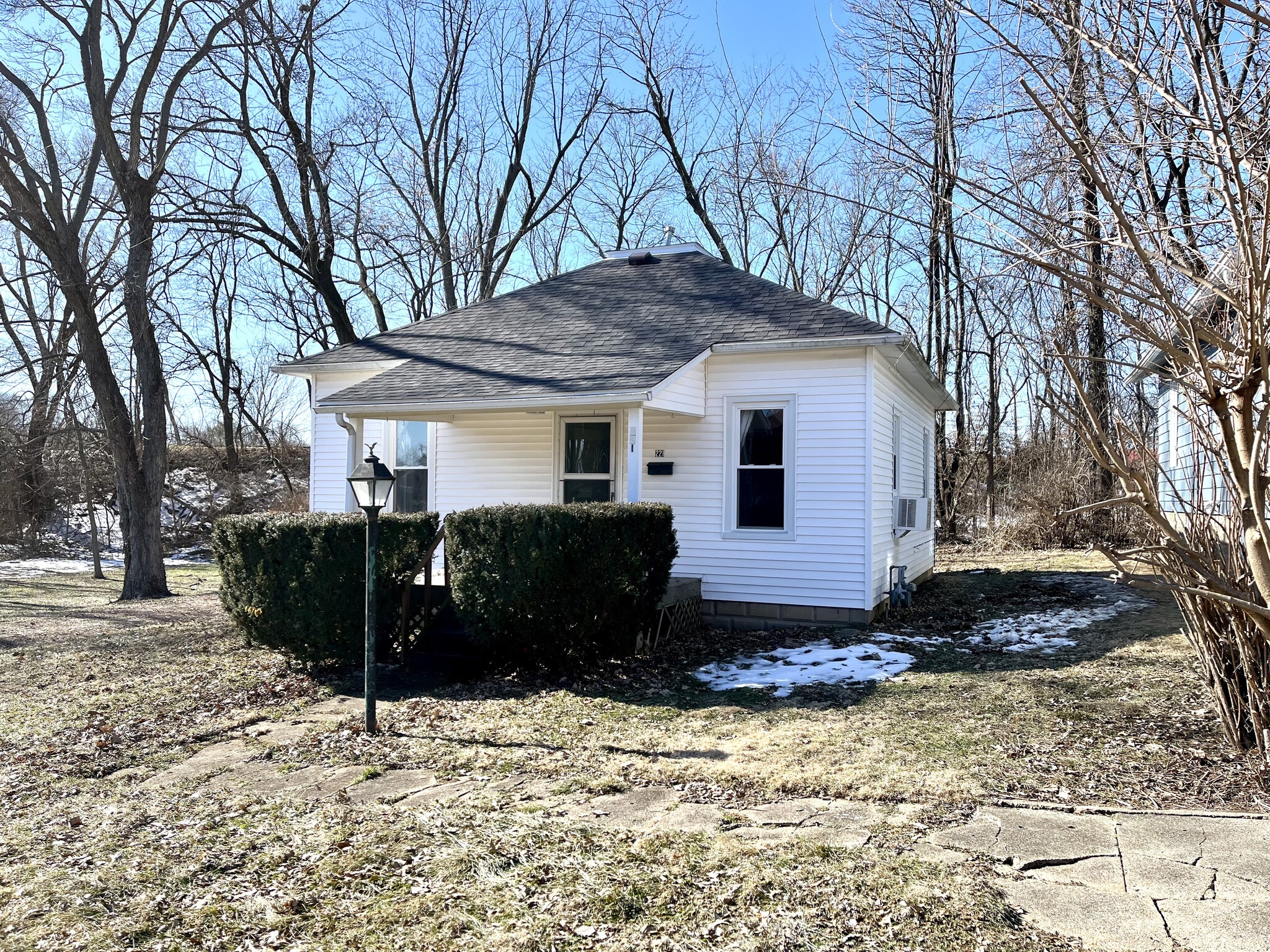 Building Photo - 221 N 7th St