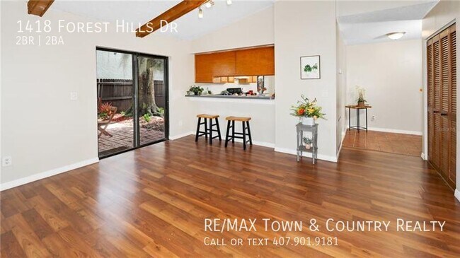 Building Photo - 1418 Forest Hills Dr