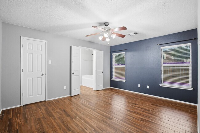 Building Photo - 20502 Holly Barr Ln
