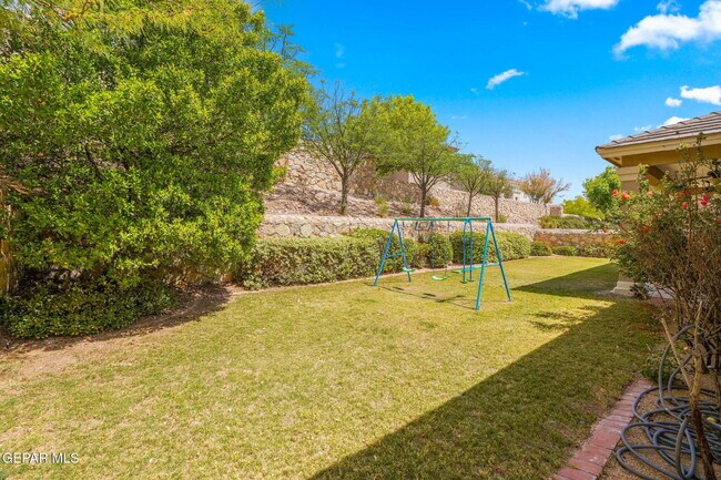 Building Photo - 6400 Franklin Crest Drive