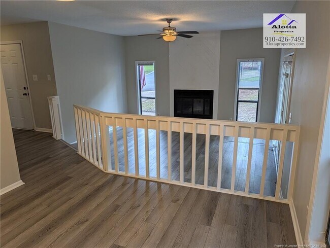 Building Photo - 482 Corning Pl