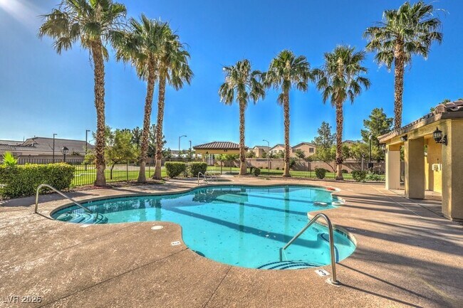 Building Photo - 5950 Barbosa Dr