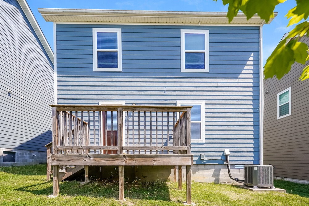 Building Photo - 408 Bronson Dr