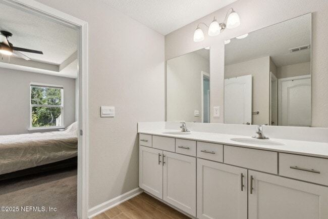 Building Photo - 66103 Edgewater Dr