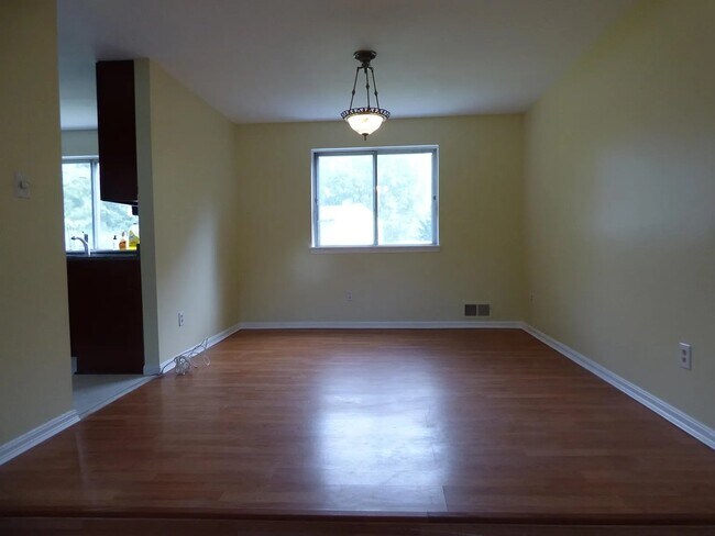Building Photo - 7809 Suthard Dr